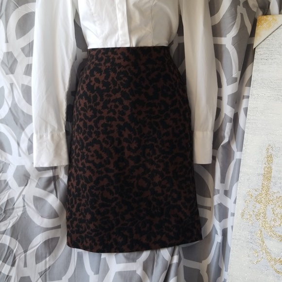 💚PRINT PENCIL SKIRT - Picture 2 of 5